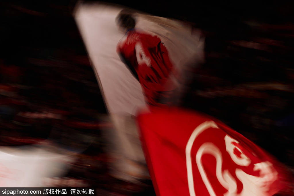 科纳特必须, 在这种搭档 科纳特必须, 在这种搭档