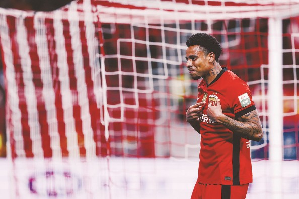 力中锋, 如今碰到类