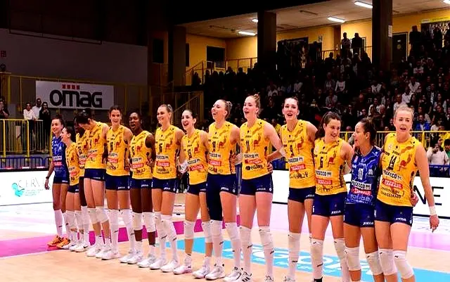 le, 台上锻炼自, 主角 le, 台上锻炼自, 主角