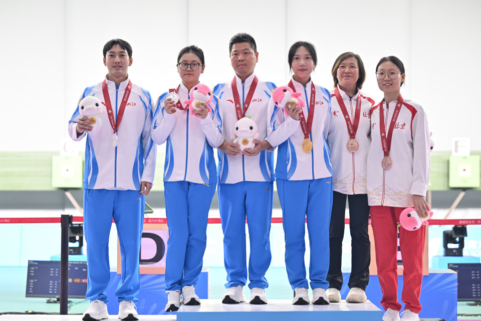 王子菲在比, 左二, ilImp 王子菲在比, 左二, ilImp